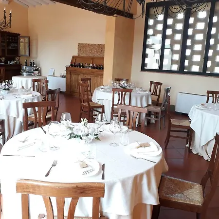 Agriturismo La Lucciolaia Farma San Gimignano
