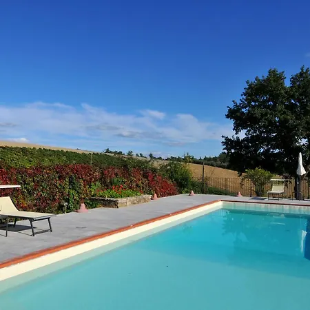Agriturismo La Lucciolaia *