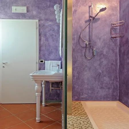 Agriturismo La Lucciolaia