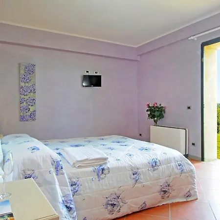 Agriturismo La Lucciolaia