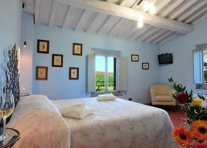 Agriturismo La Lucciolaia 农家乐 *