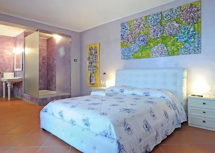 Agriturismo La Lucciolaia 农家乐