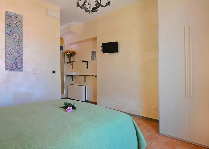 Agriturismo La Lucciolaia 农家乐